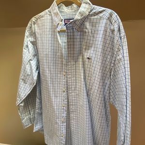 Large Vineyard Vines Button-Down